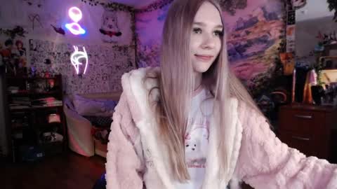 Snapshot of linlin_cuteeee chatting on 12-15-24, 01:24 Lin online show from 12-15-24, 01:24