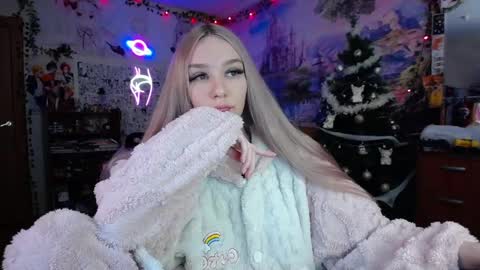 Snapshot of linlin_cuteeee chatting on 01-23-25, 09:18 Lin online show from 01-23-25, 09:18