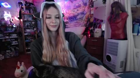 Snapshot of linlin_cuteeee chatting on 09-29-25, 08:46 Lin online show from 09-29-25, 08:46