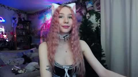 Snapshot of linlin_cuteeee chatting on 12-14-25, 09:41 Lin online show from 12-14-25, 09:41