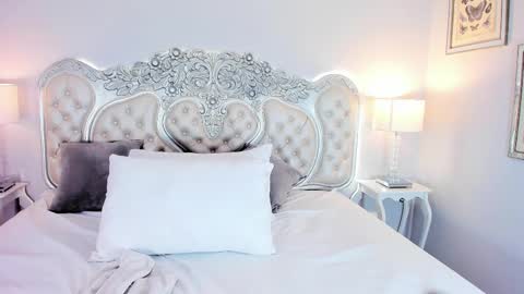 Linna online show from 02-22-25, 04:18