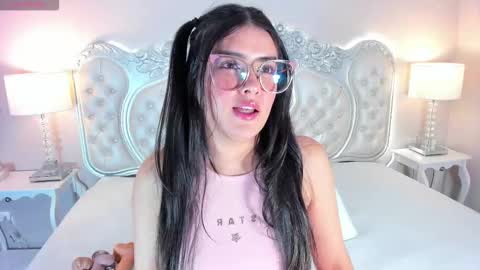 Linna online show from 09-11-25, 04:45