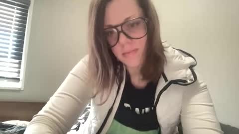 linusloves online show from 02-02-26, 03:22