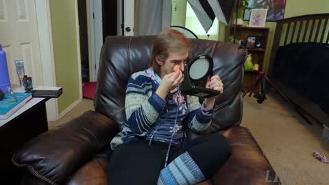 Linzy19 online show from 01-08-25, 06:52