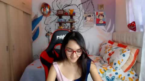 LinzyBaner online show from 03-19-26, 09:52