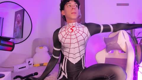 new account Lion online show from 12-20-25, 11:23