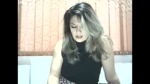 lionessmom online show from 12-23-25, 06:55