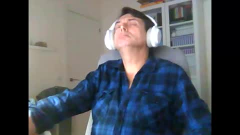 liongr69 online show from 11-24-25, 07:41