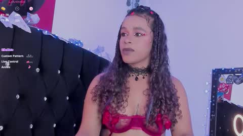 Snapshot of lips_sarasofia chatting on 09-22-25, 02:24 lips_sarasofia online show from 09-22-25, 02:24