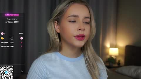 Amelia online show from 12-17-24, 01:07