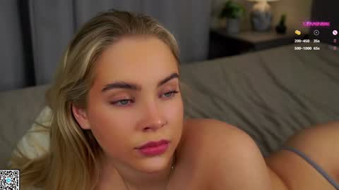 Amelia online show from 01-24-25, 01:13