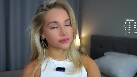 Amelia online show from 03-03-25, 12:04