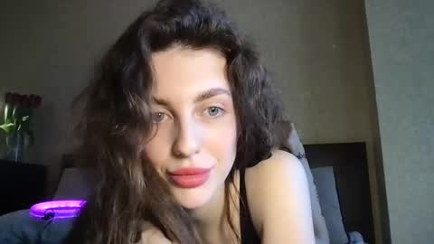 Snapshot of lipsylolly chatting on 03-10-26, 12:43 lipsylolly online show from 03-10-26, 12:43