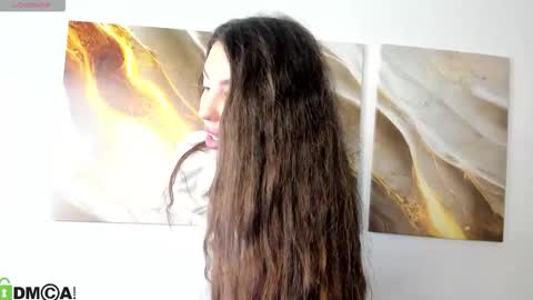 Lira revery online show from 11-19-25, 01:05