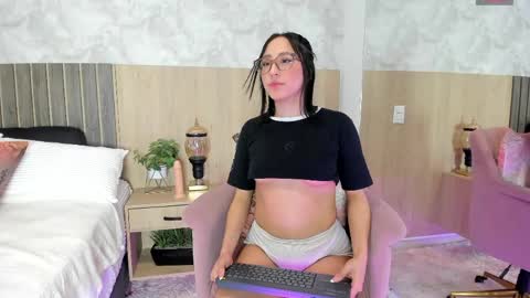 Snapshot of liriasweetie chatting on 05-02-26, 03:44 liria online show from 05-02-26, 03:44