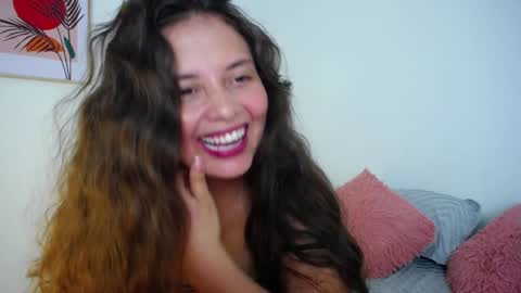 Lily see u on december 2 online show from 01-07-25, 09:35