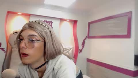 Lis  online show from 01-18-26, 06:34