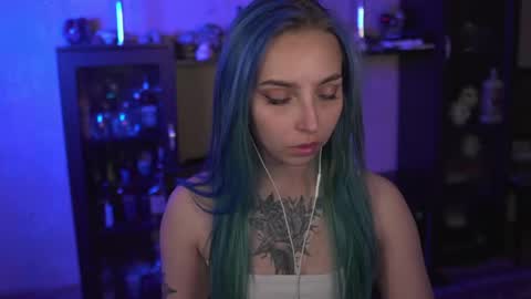 Snapshot of lis_silver chatting on 05-17-26, 04:14 Lisa online show from 05-17-26, 04:14