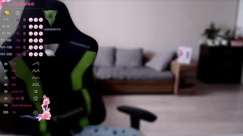 Lisa Harris online show from 02-10-25, 05:25