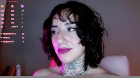 Lisa online show from 01-16-25, 01:48