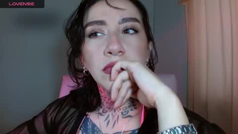 Lisa online show from 02-05-25, 10:33