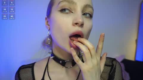 Lisa online show from 01-26-25, 12:33