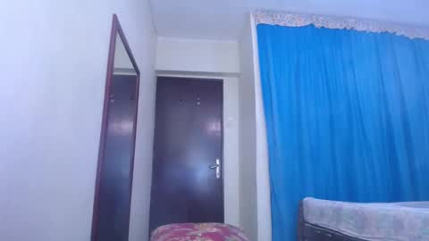 lisa_branch online show from 01-08-25, 08:07