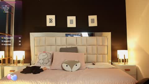 Lisa online show from 01-17-25, 03:43