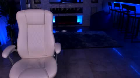 Snapshot of lisa_elfy chatting on 01-27-25, 04:43 lisa_elfy online show from 01-27-25, 04:43