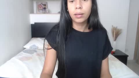 Snapshot of lisa_g07 chatting on 12-19-24, 05:50 Lisa Santos online show from 12-19-24, 05:50