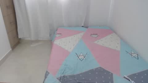 Snapshot of lisa_g07 chatting on 03-06-26, 04:25 Lisa Santos online show from 03-06-26, 04:25