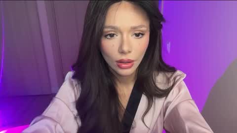 lisa_graham online show from 12-21-25, 07:26