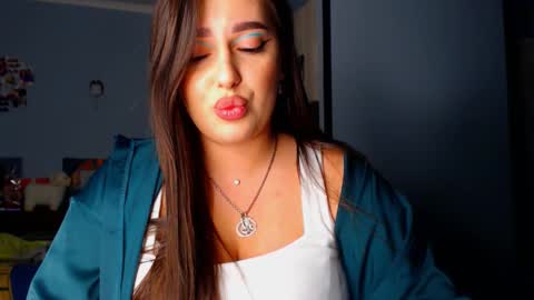 Snapshot of lisa_lady_golden chatting on 09-14-25, 08:19 lisa_lady_golden online show from 09-14-25, 08:19