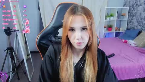 Snapshot of lisa_mano chatting on 04-14-26, 12:33 Lisa mano online show from 04-14-26, 12:33