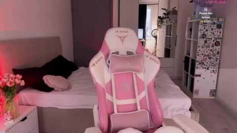 lisa_moons online show from 04-22-26, 03:02