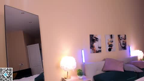 Lisa online show from 04-25-26, 09:23