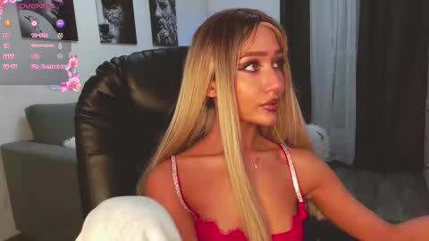 Snapshot of lisa_shultz chatting on 11-20-25, 01:55 Lisa online show from 11-20-25, 01:55