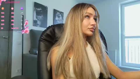 Lisa online show from 04-16-26, 10:05