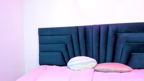 Snapshot of lisa_white_ chatting on 01-13-25, 03:12 lisa white online show from 01-13-25, 03:12