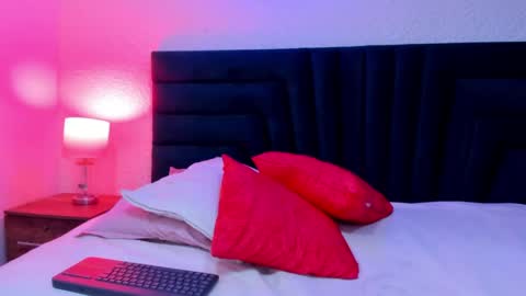 lisa white  online show from 04-23-26, 08:46