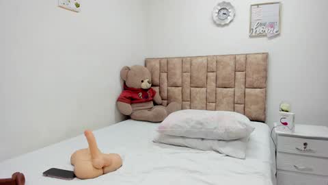 Snapshot of lisa_will chatting on 12-11-24, 09:12 lisa will online show from 12-11-24, 09:12