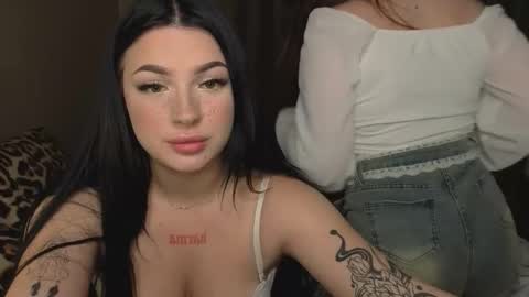 Lisa and Den online show from 10-04-25, 02:48