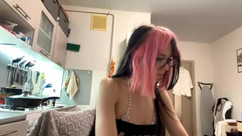 Aileen online show from 05-19-26, 07:31