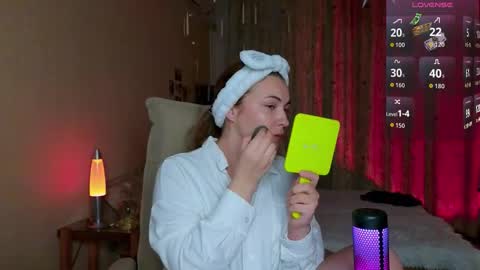 Snapshot of lisacase chatting on 11-28-25, 03:04 LisaCase online show from 11-28-25, 03:04