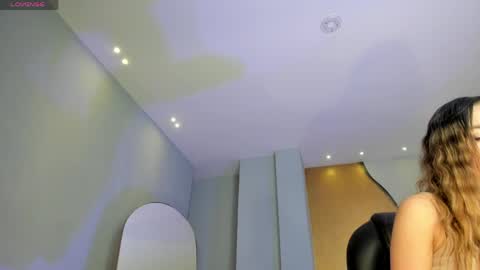 Snapshot of lisaflowersx chatting on 05-22-26, 10:54 Lisa Flowers online show from 05-22-26, 10:54