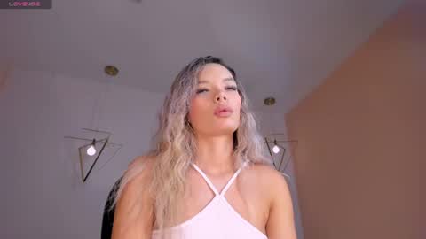 Snapshot of lisaflowersx chatting on 07-28-26, 10:32 Lisa Flowers online show from 07-28-26, 10:32
