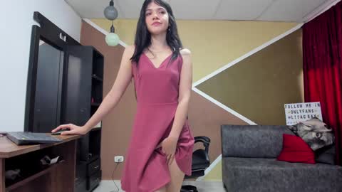 Lisa Gray Independent Model online show from 12-07-24, 08:49