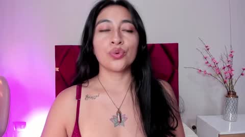 Snapshot of lisahadwiin chatting on 12-27-24, 06:20 LisaHadwiin online show from 12-27-24, 06:20