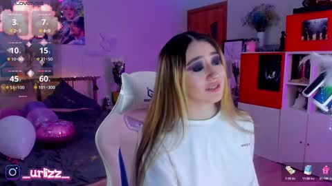   LISA   online show from 03-09-25, 07:48