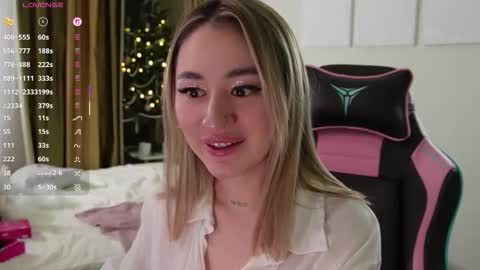   LISA   online show from 12-20-25, 05:53